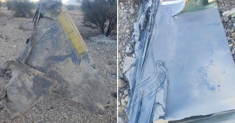 সোশ্যাল মিডিয়া দেয়া বিমানের ভাঙ্গা টুকরো